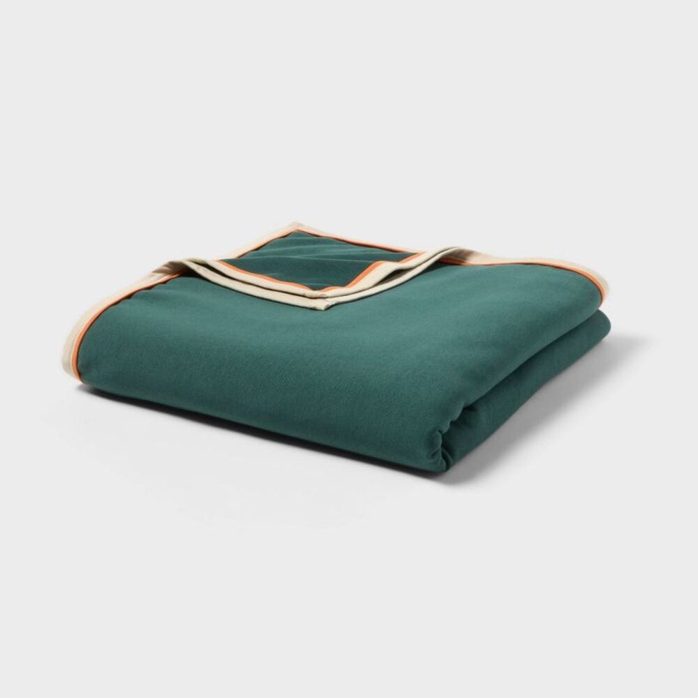 Full/Queen Sweatshirt Bed Blanket Green - Room Essentials